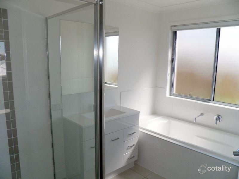 6 Windjana Ct, New Auckland, QLD 4680