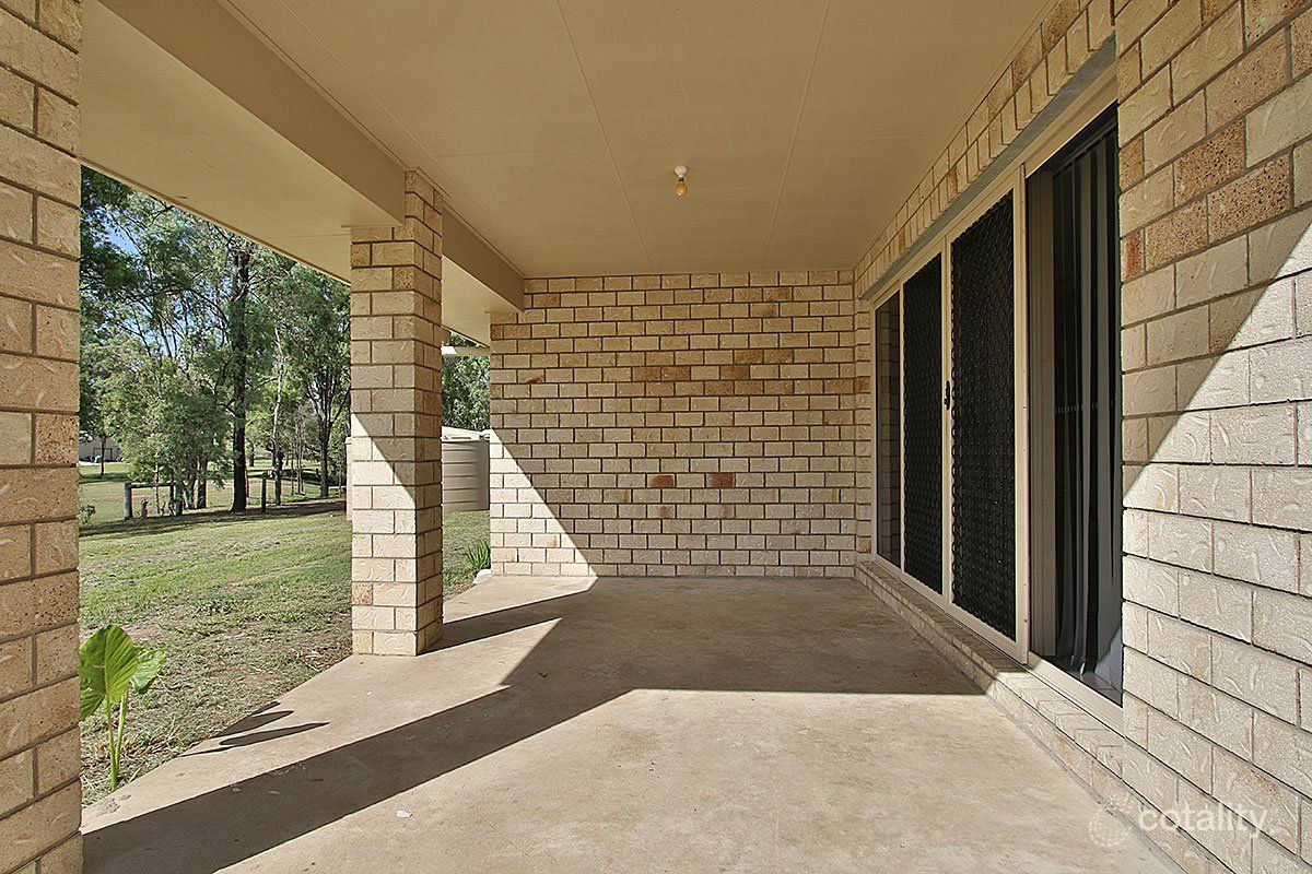5 Riley Ct, Kensington Grove, QLD 4341