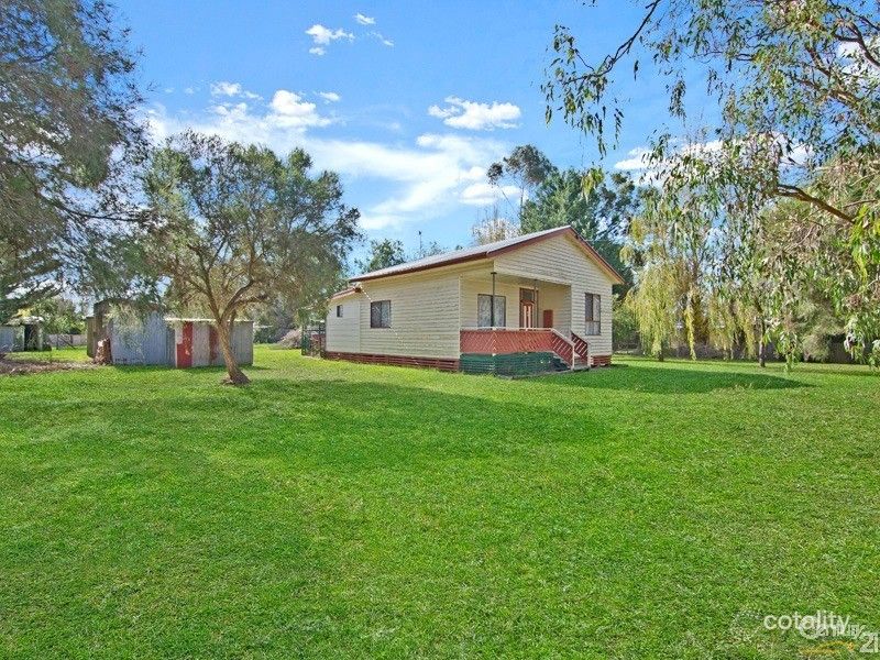12 Queen St, Framlingham, VIC 3265