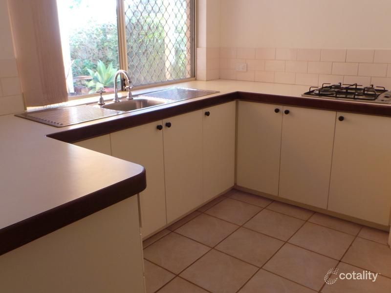 2/2 Creery St, Dudley Park, WA 6210