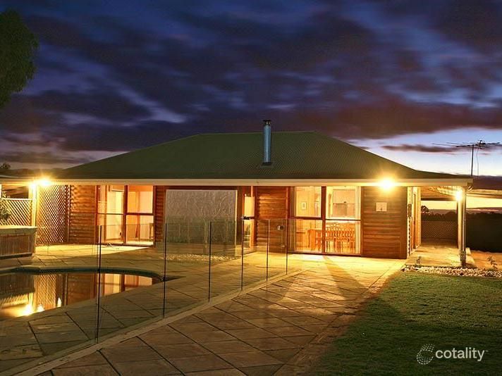 165 Whitings Rd, Blewitt Springs, SA 5171