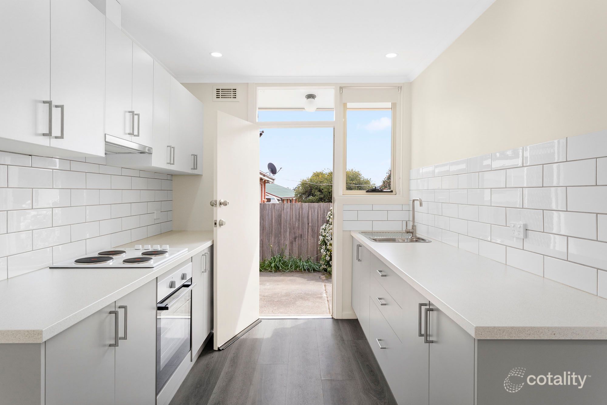 2/35 Bluegum Rd, Youngtown, TAS 7249