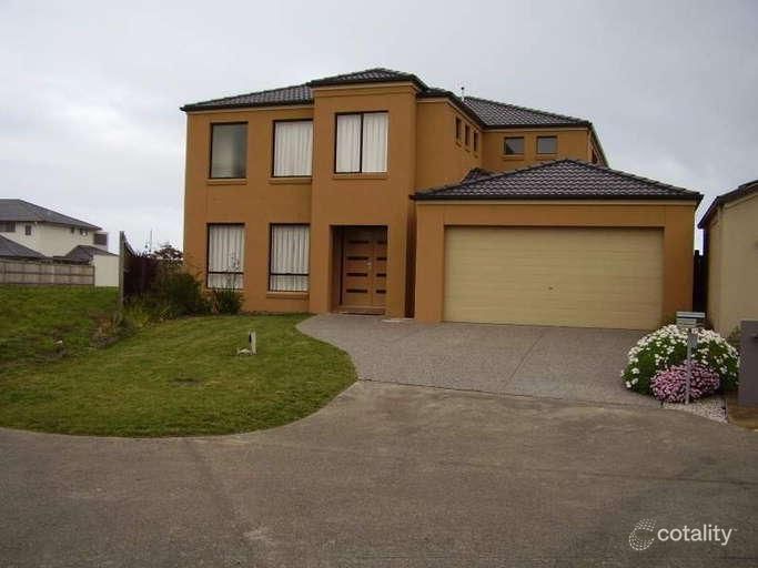 2 The Mews, Waterways, VIC 3195