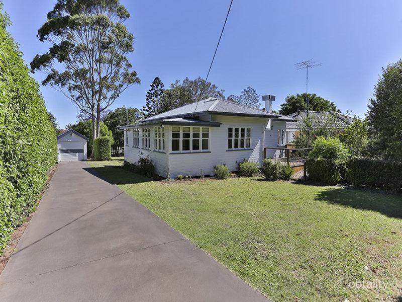 70 Jellicoe St, Mount Lofty, QLD 4350