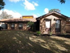 32 Duffield Dr, Pooraka, SA 5095