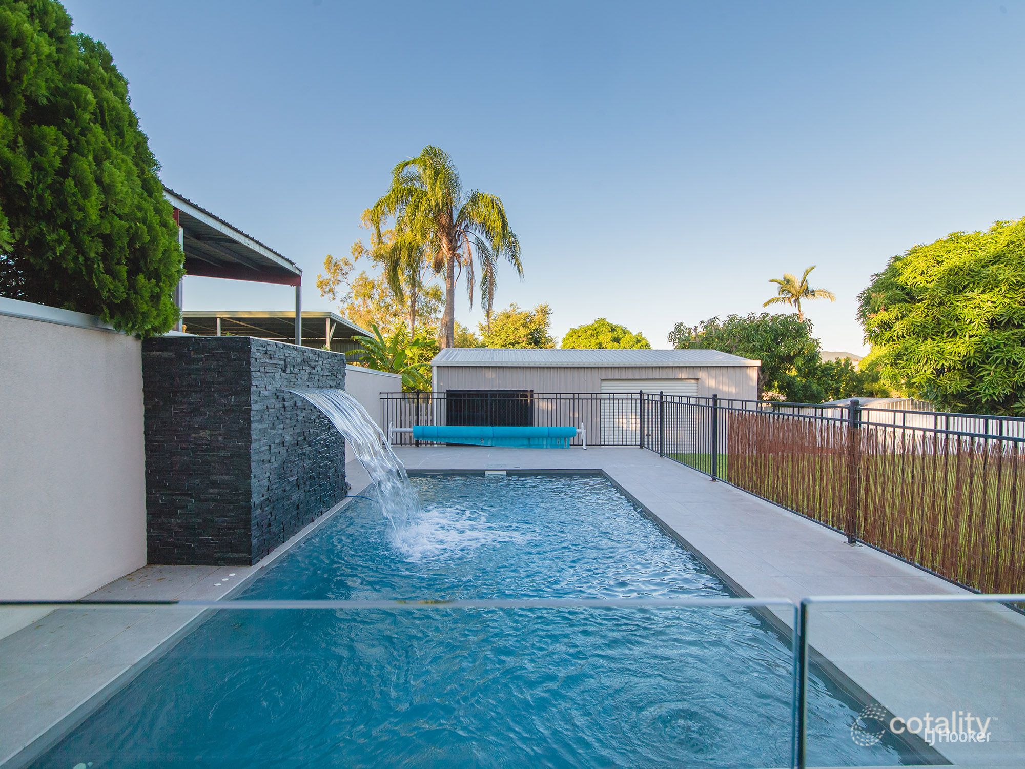 23 West St, The Range, QLD 4700