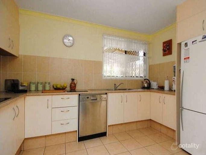 2/16 Christina Ct, Mermaid Waters, QLD 4218