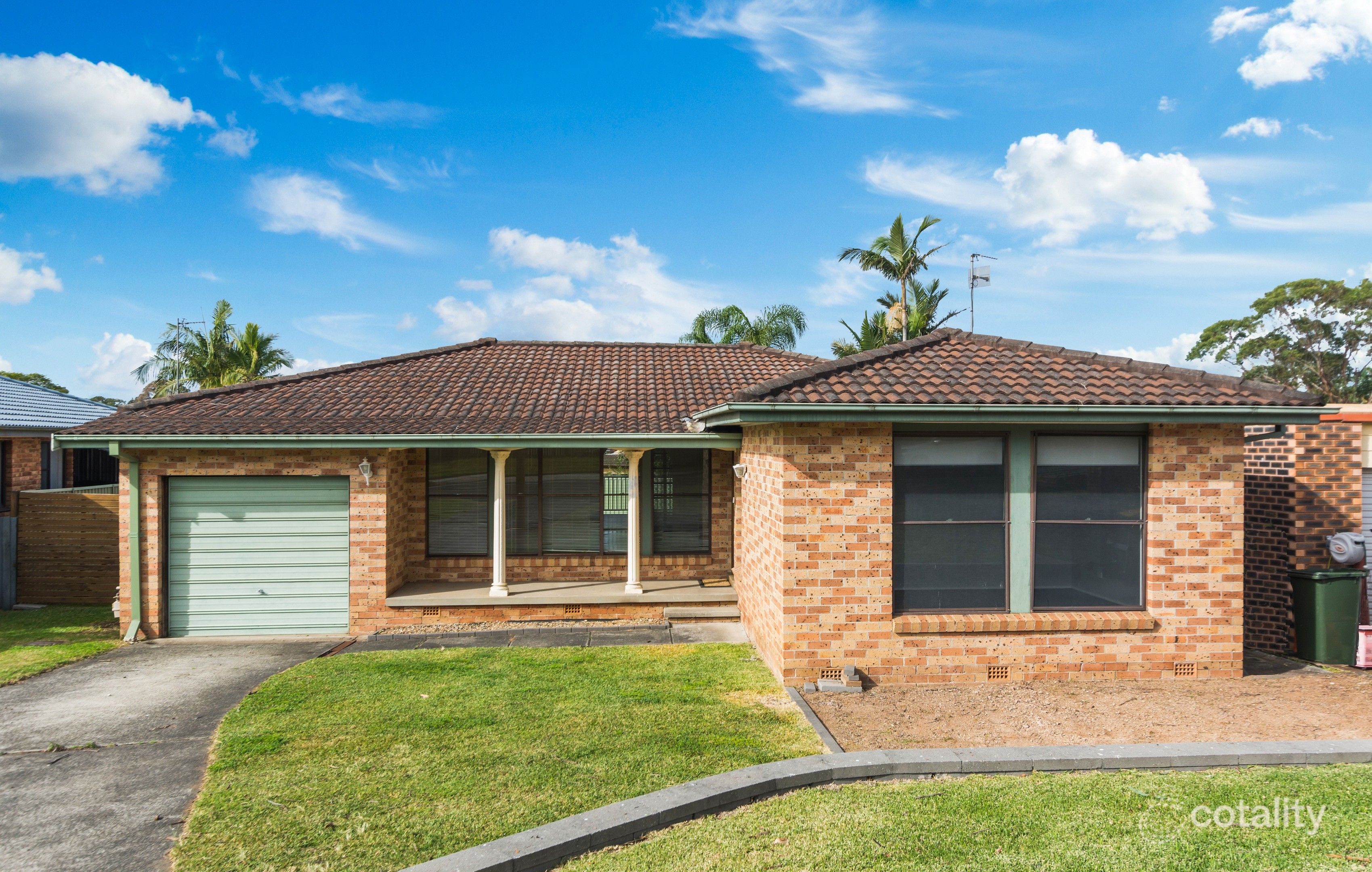 11 Huxley Dr, Horsley, NSW 2530