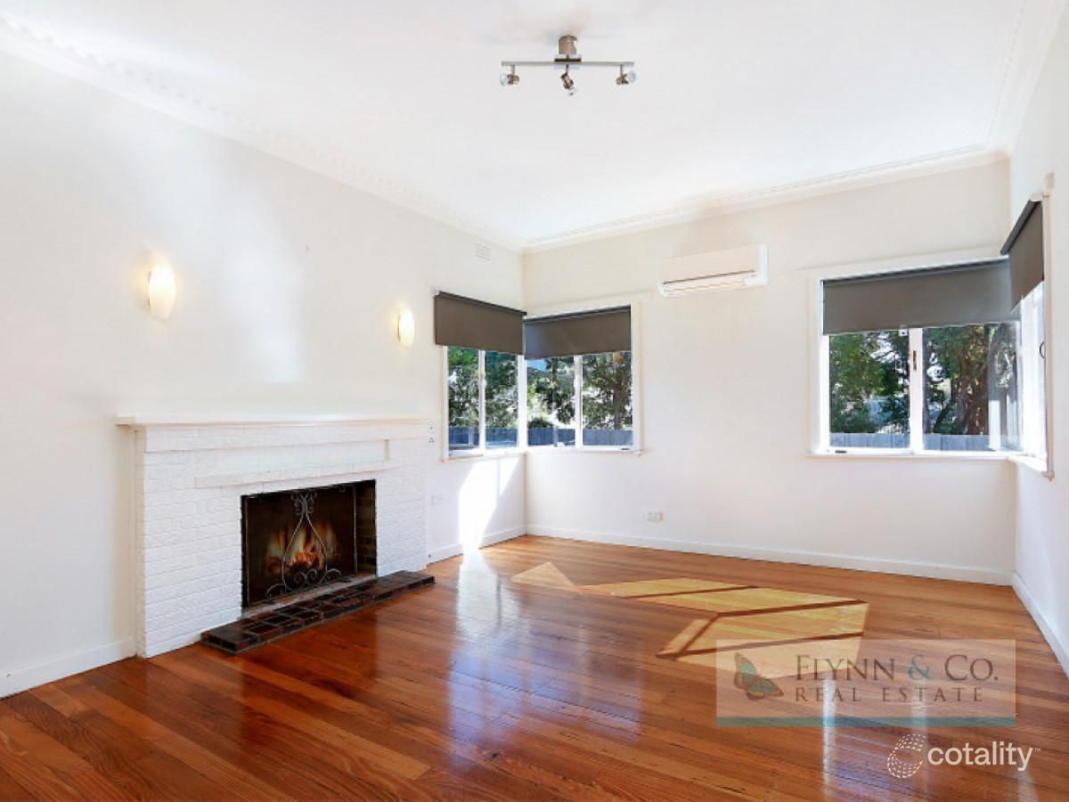 24 Hayes Ave, Rosebud, VIC 3939