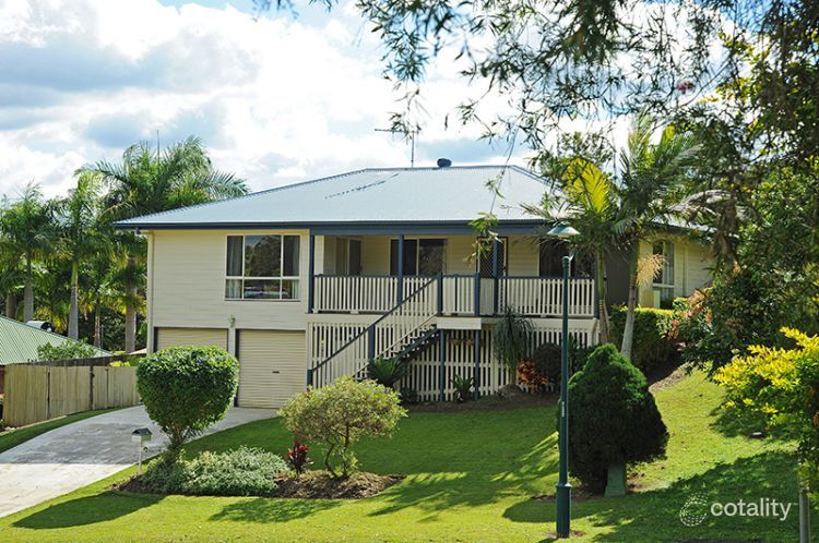 9 Muirfield Cres, Nambour, QLD 4560