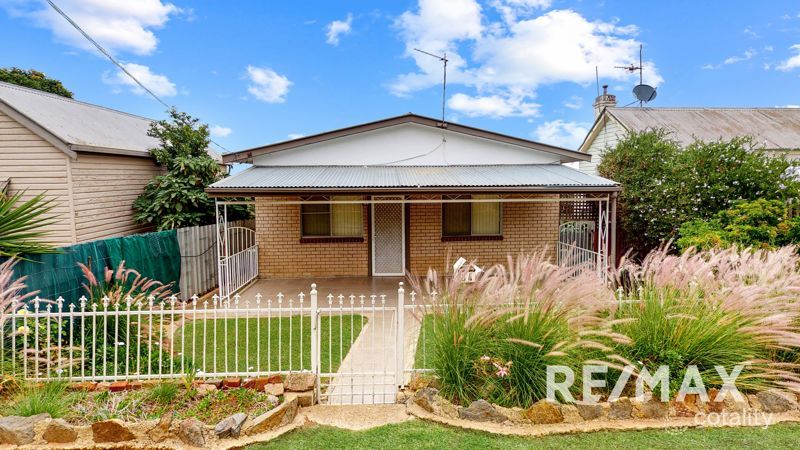 34 Marquis St, Junee, NSW 2663