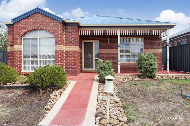 12 Bellfield Ct, Manor Lakes, VIC 3024
