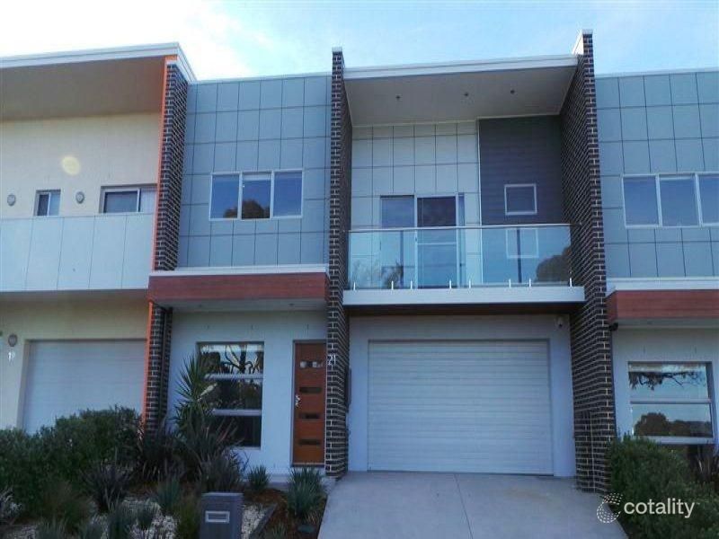 21 Oberon Cl, Harrison, ACT 2914