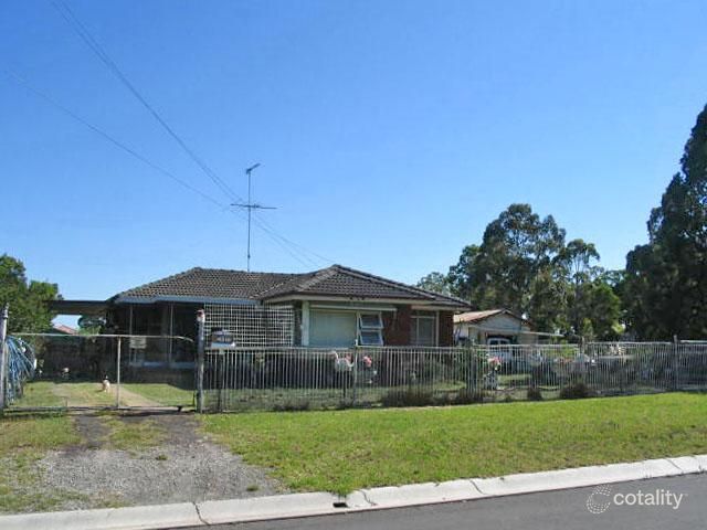 33 Shaughnessy St, Oakhurst, NSW 2761