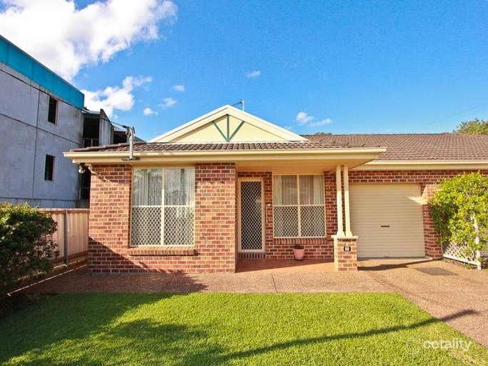 80 Albert St, Warners Bay, NSW 2282