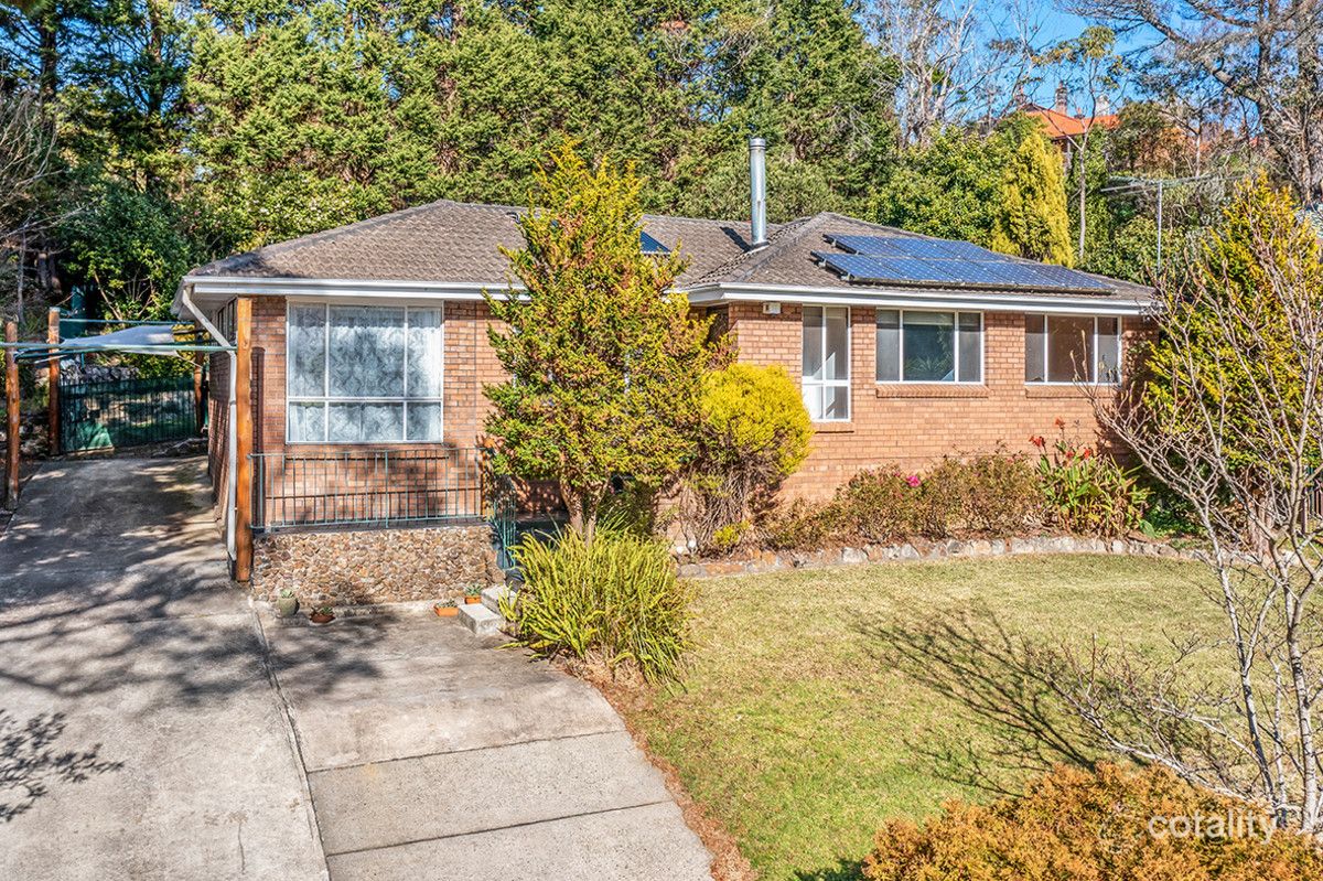 64 Hall Pde, Hazelbrook, NSW 2779
