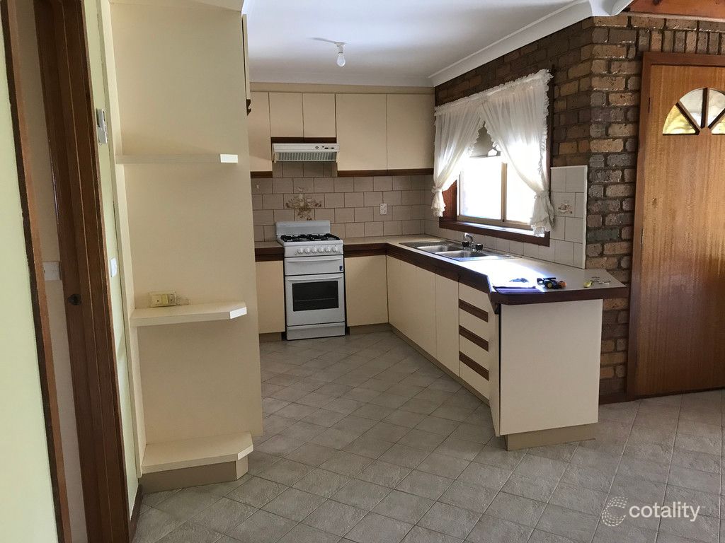 2/12 Eva Ct, Seabrook, VIC 3028