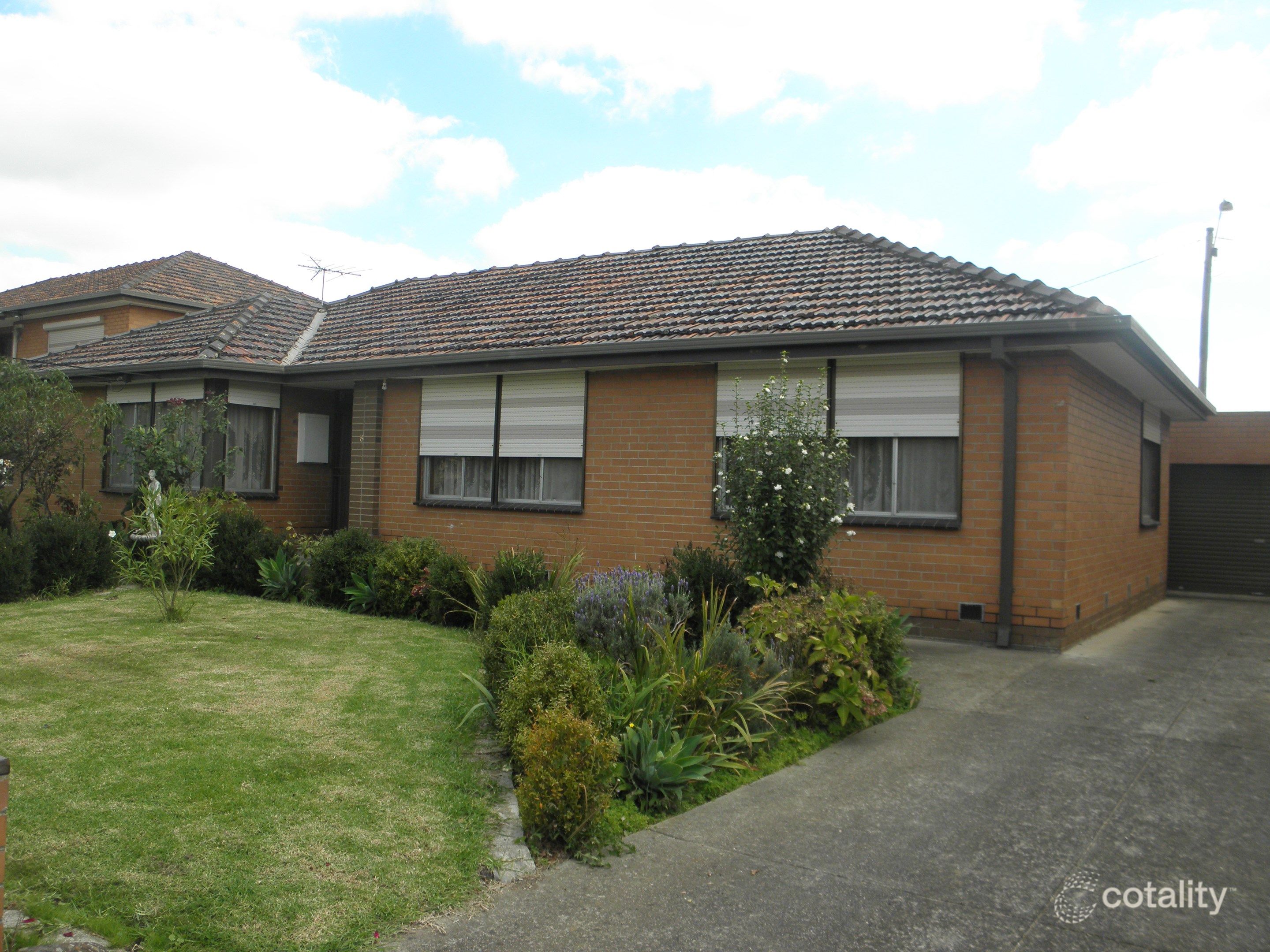8 Penn Ct, Fawkner, VIC 3060