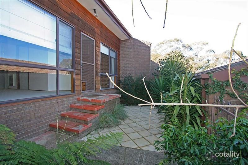 11/4 Mansfield Pl, Phillip, ACT 2606