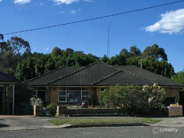 5 Carinya Pl, Carss Park, NSW 2221
