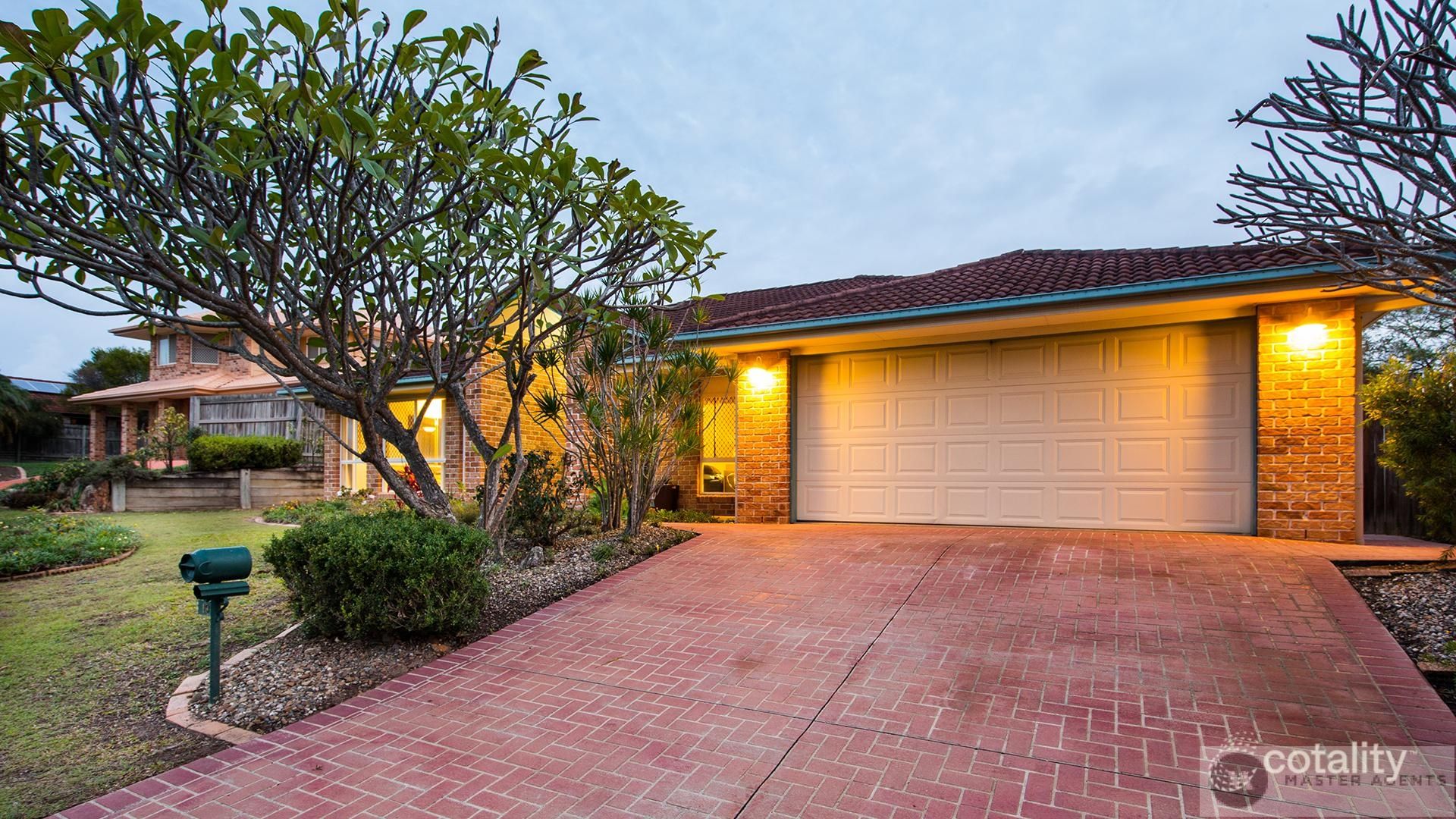 19 Hamersley Pl, Parkinson, QLD 4115