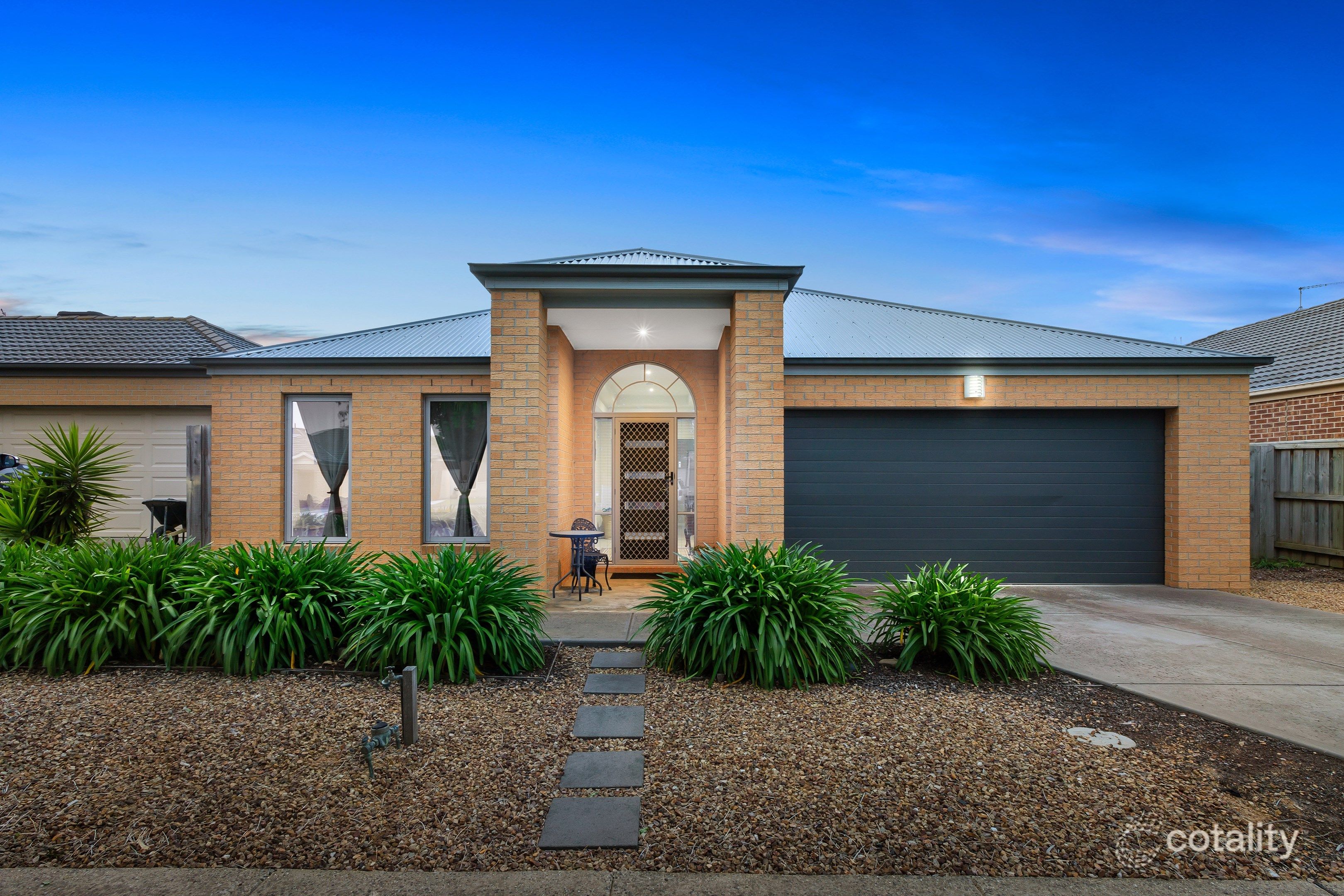 7 Riverdale Bvd, South Morang, VIC 3752