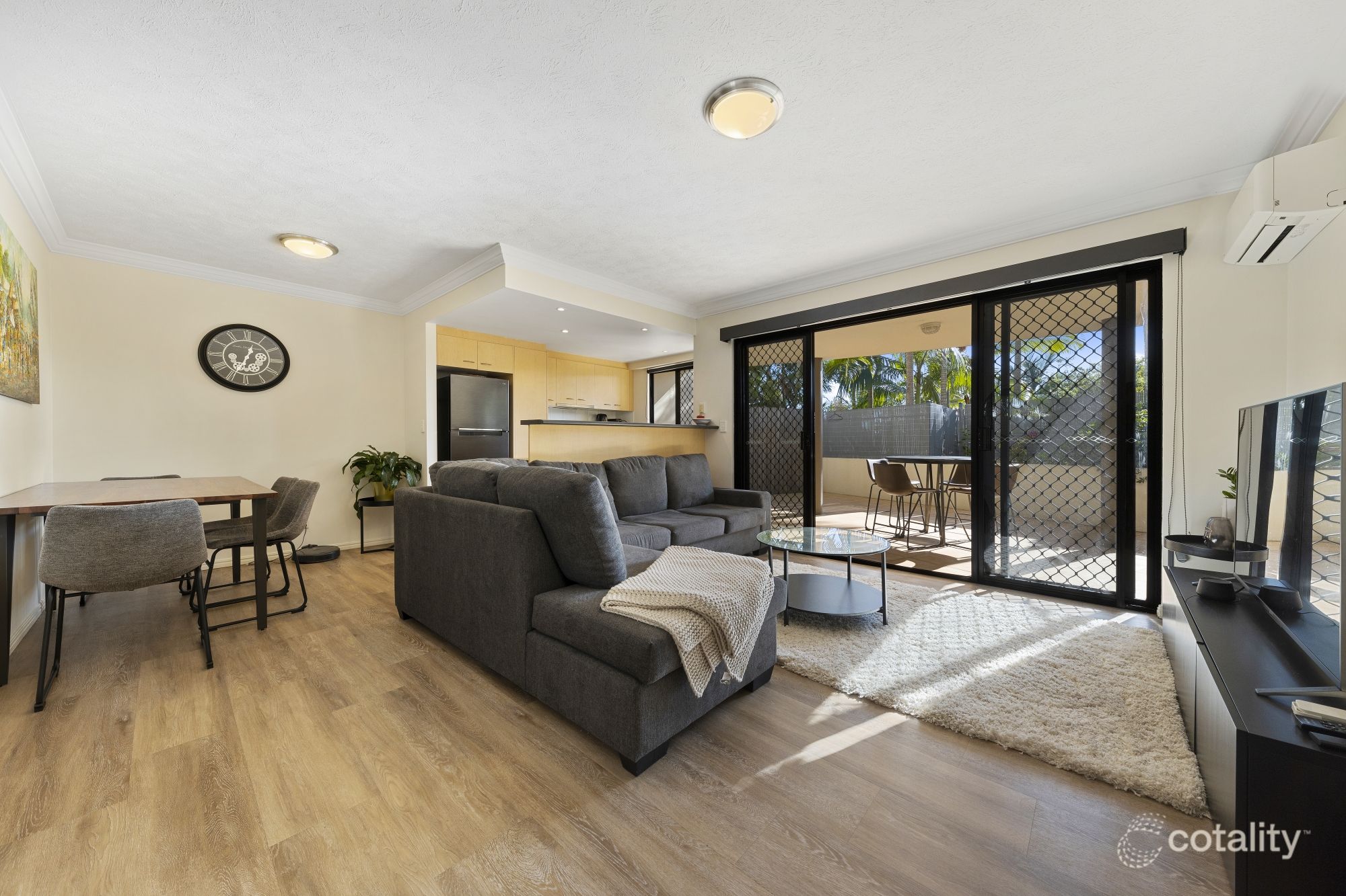 8/182 Carmody Rd, St Lucia, QLD 4067