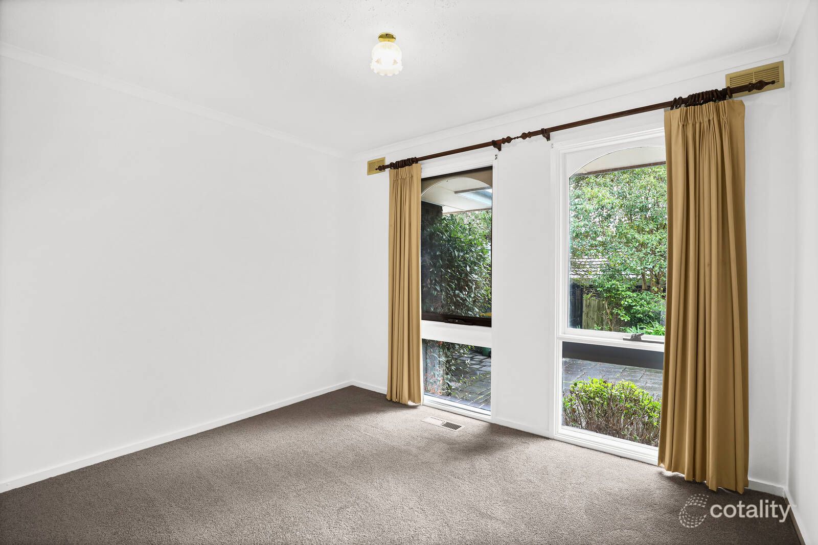 120 Lauriston Dr, Coldstream, VIC 3770