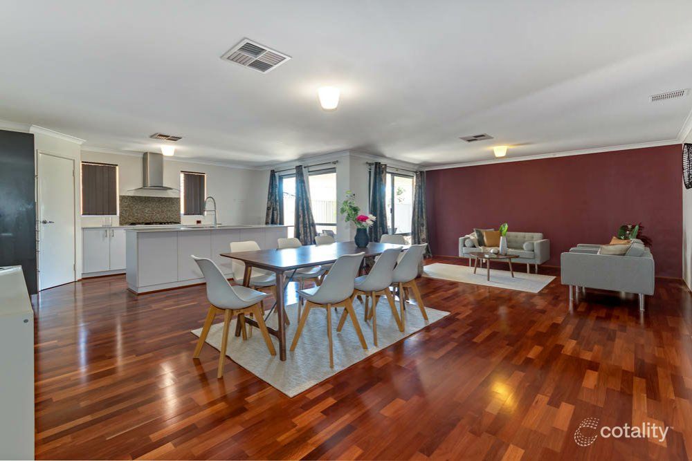 11 Liriope Pkwy, Sinagra, WA 6065