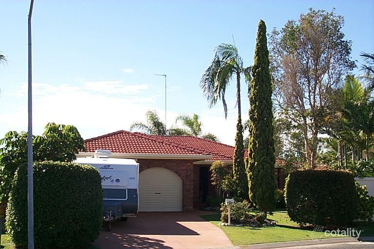 30 Cocos Cres, Broadbeach Waters, QLD 4218