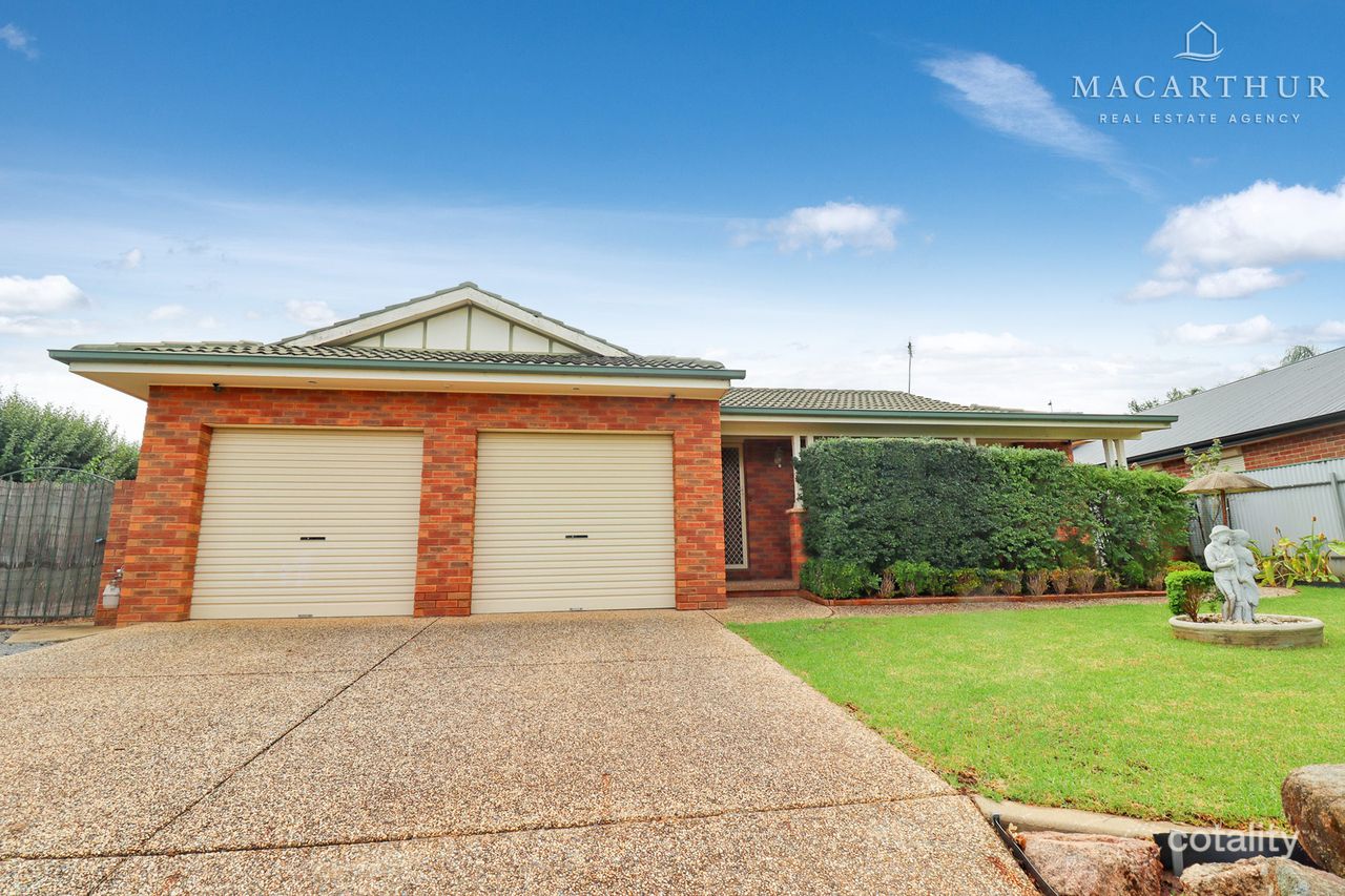 28 Roberts Way, Kooringal, NSW 2650