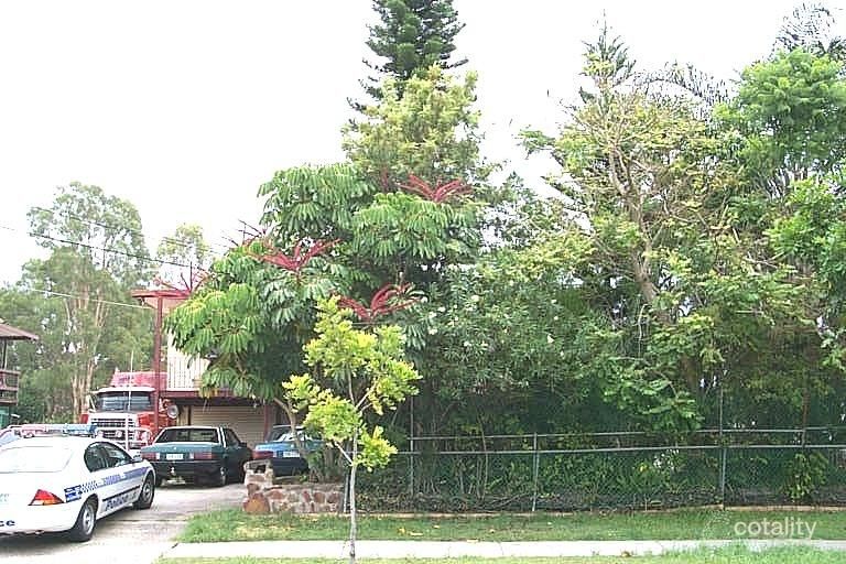 15 Lyngrove St, Kingston, QLD 4114