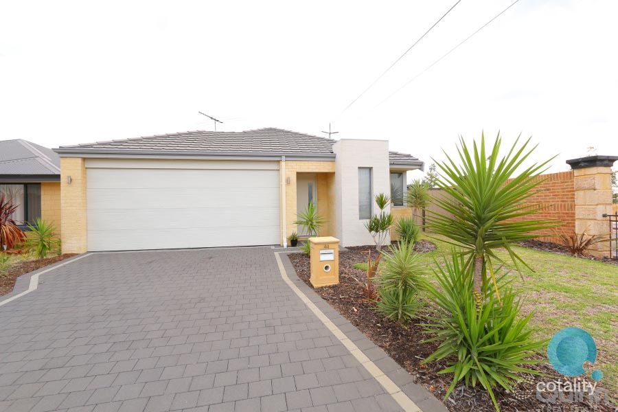 44 Warrilow Loop, Canning Vale, WA 6155