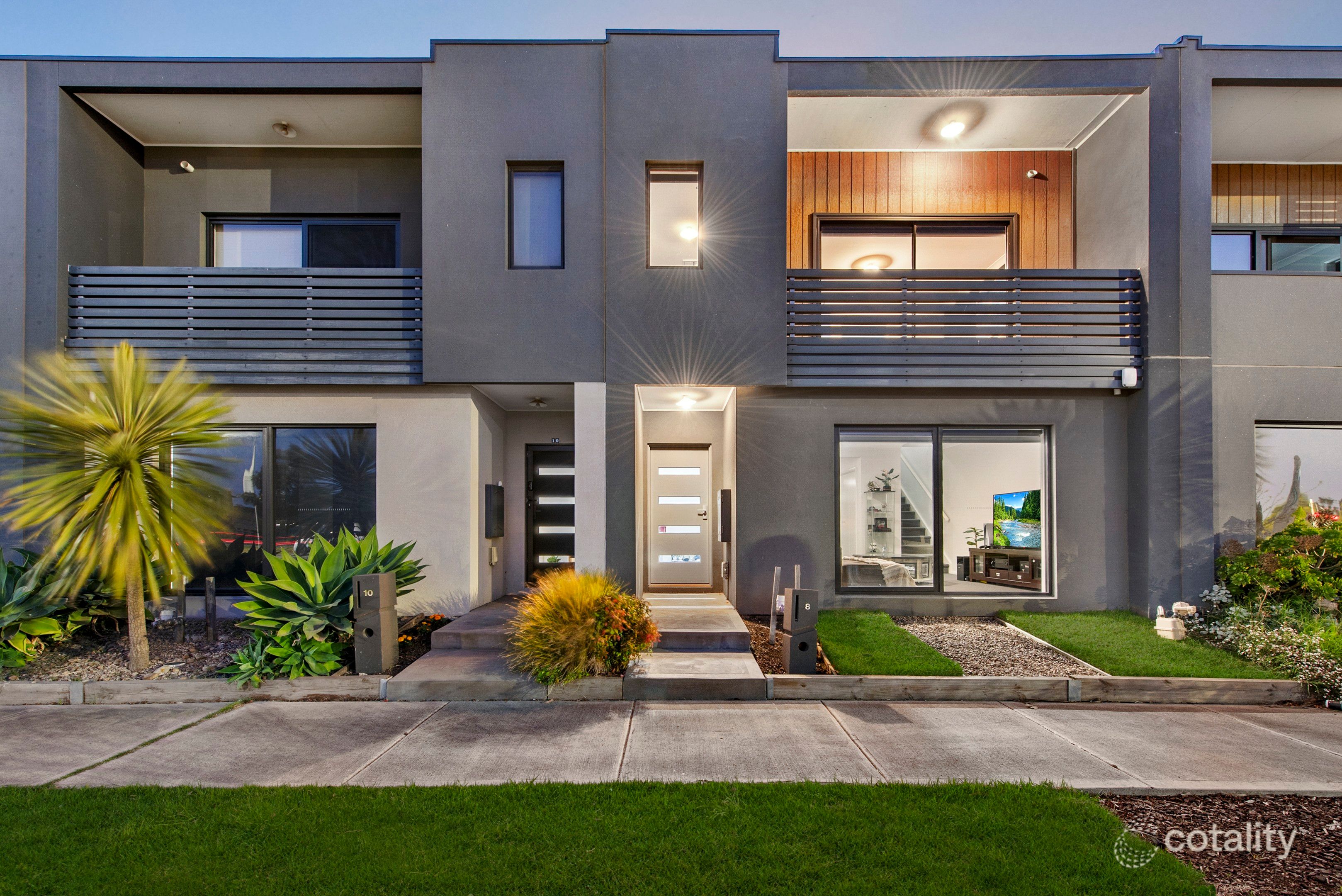 8 Treeve Pkwy, Werribee, VIC 3030