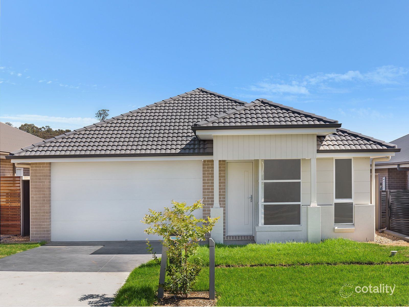 6 Wear St, Oran Park, NSW 2570