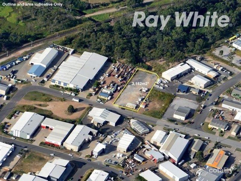 10 Helen St, Clinton, QLD 4680