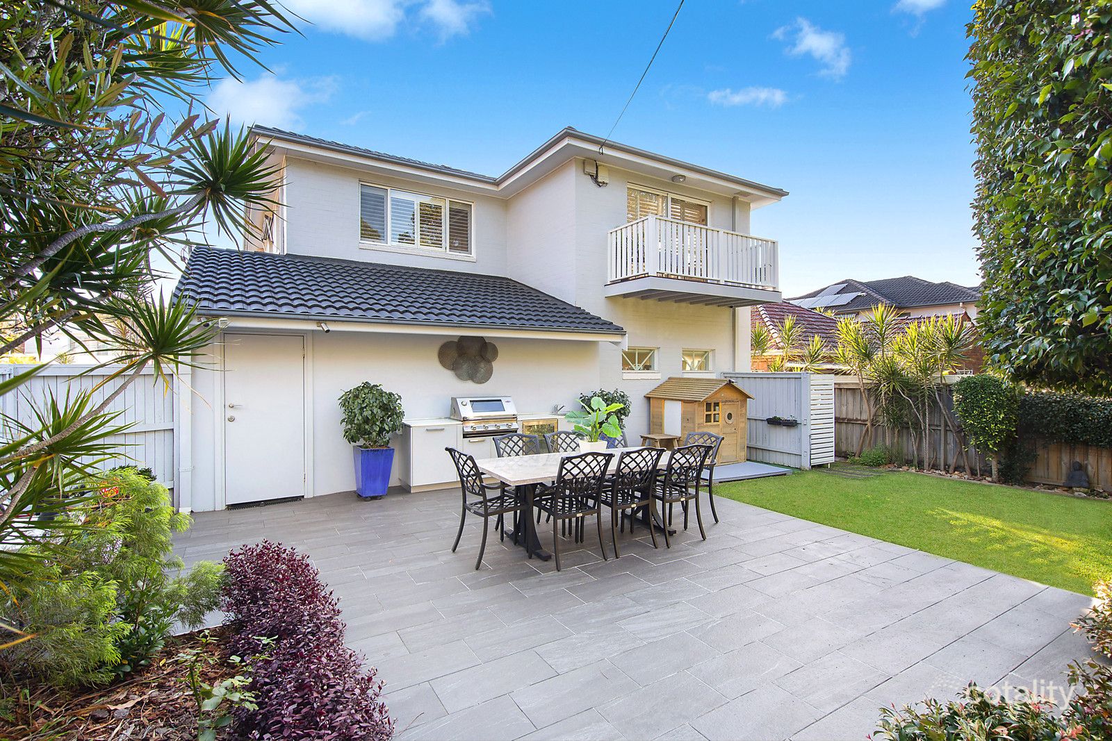 2/155 Wyndora Ave, Freshwater, NSW 2096