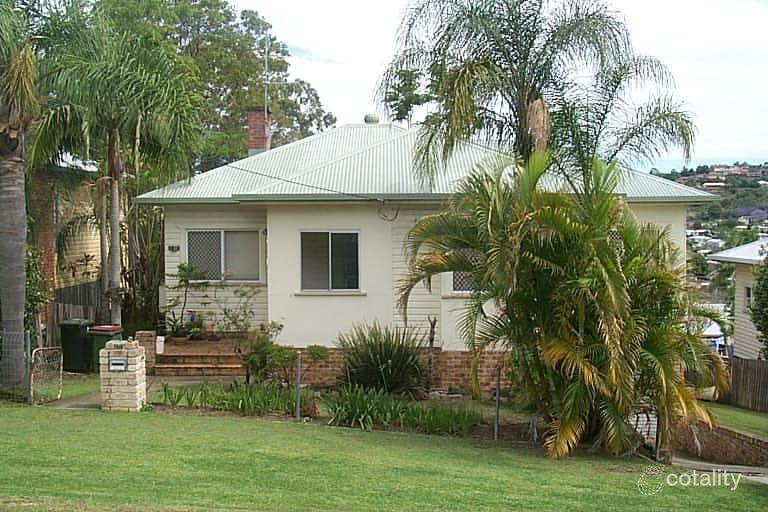27 Jacaranda Ave, East Lismore, NSW 2480