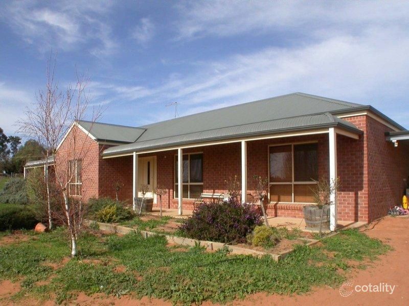 328 Cowanna Ave, Merbein, VIC 3505