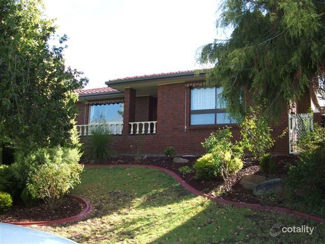 30 Gaylard Cres, Redwood Park, SA 5097