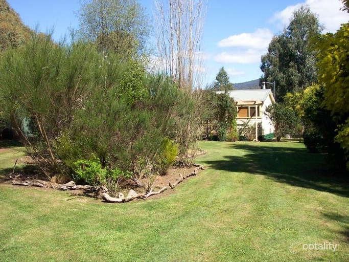 15 Mareeba Ave, Buxton, VIC 3711