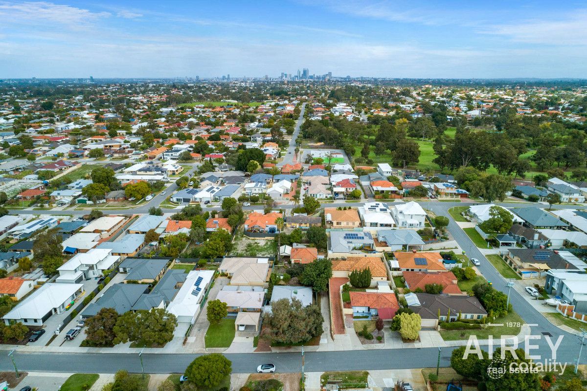 14a Sanderson St, Embleton, WA 6062