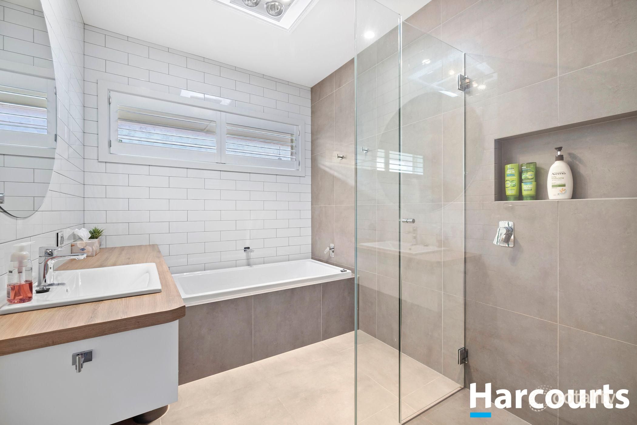 1010 Macarthur St, Lake Wendouree, VIC 3350