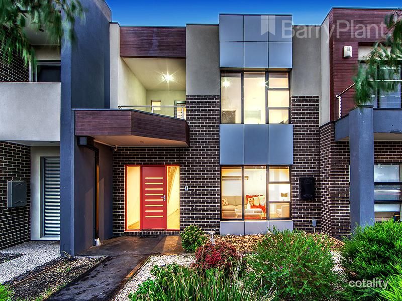 216 Cairnlea Dr, Cairnlea, VIC 3023