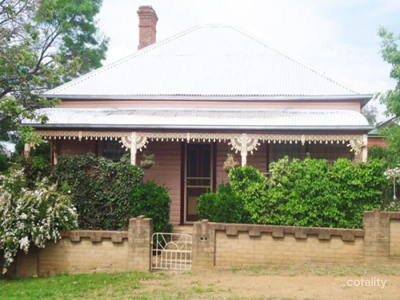 22 Denison St, Junee, NSW 2663