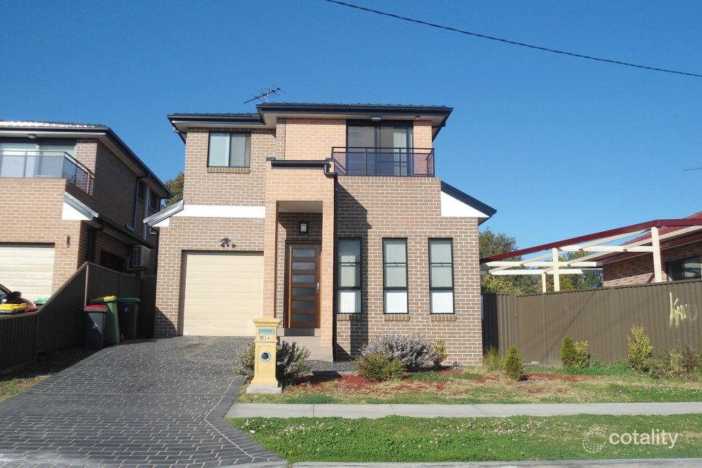 43a Laundess Ave, Panania, NSW 2213