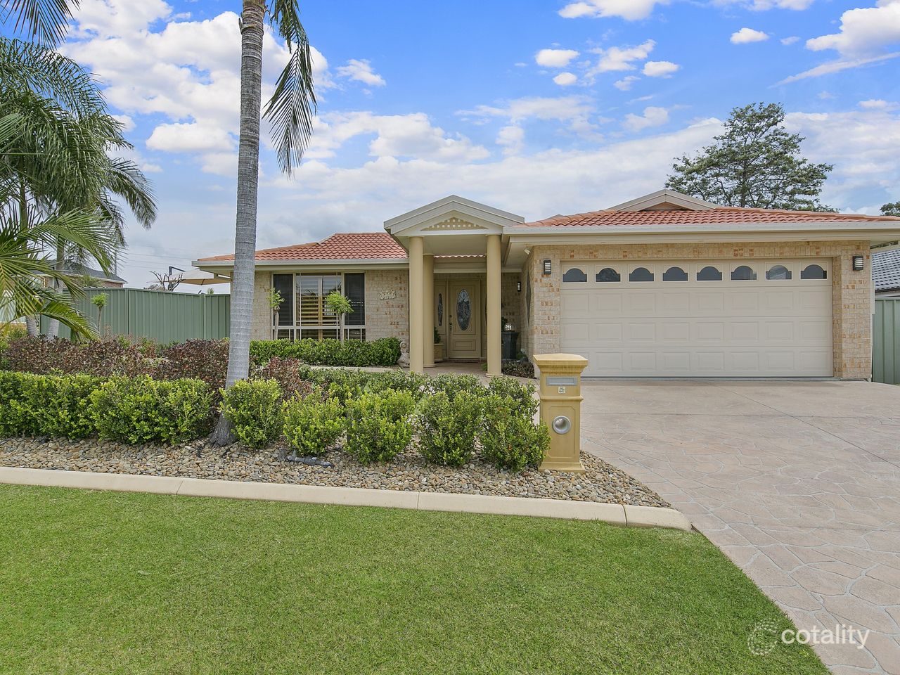 33 Derwent Dr, Lake Haven, NSW 2263
