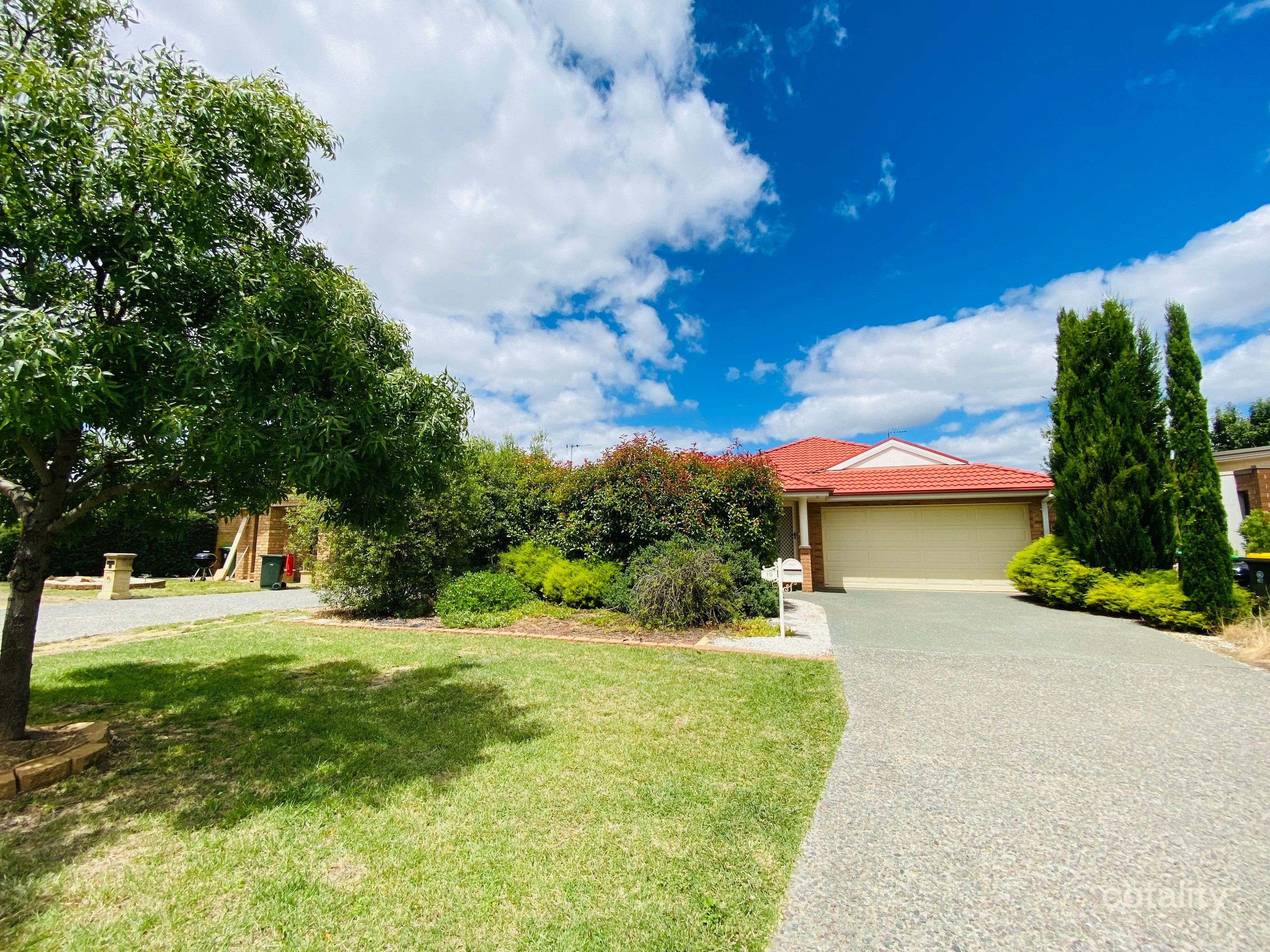 19 Eurobin St, Harrison, ACT 2914