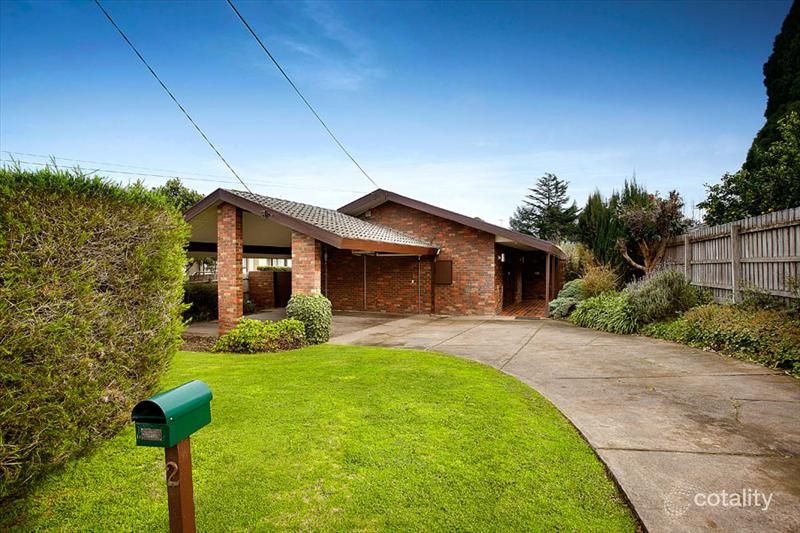 2 Carawatha Rd, Doncaster, VIC 3108