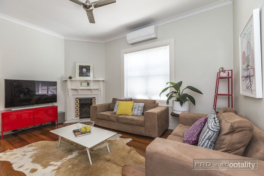 2 Barber St, Mayfield, NSW 2304